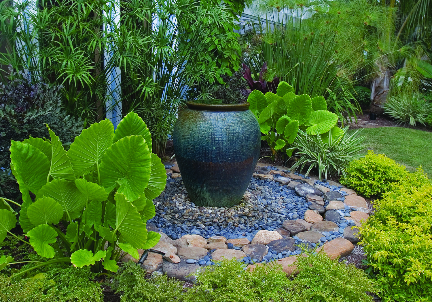 Pot Features Unique Water Feature Designs San Antonio 02 1